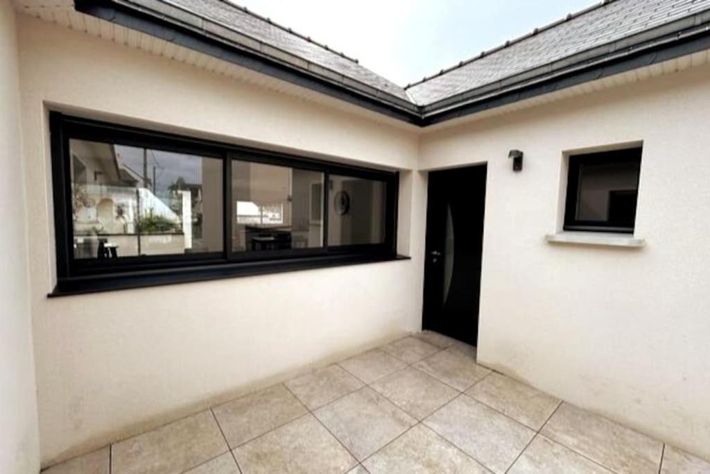 Grande Maison Neuve A 100 M De La