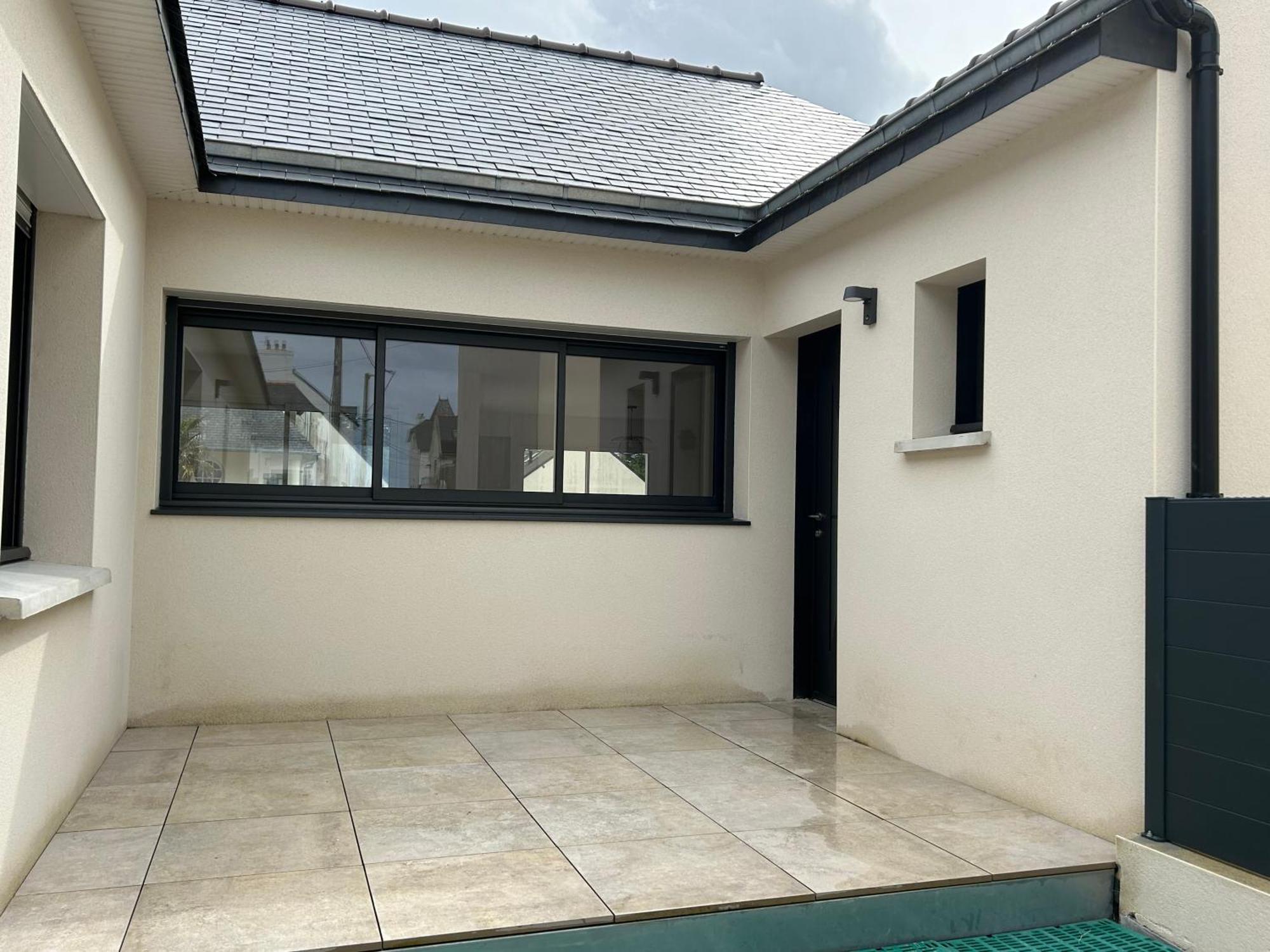 Grande Maison Neuve A 100 M De La Ferienhaus